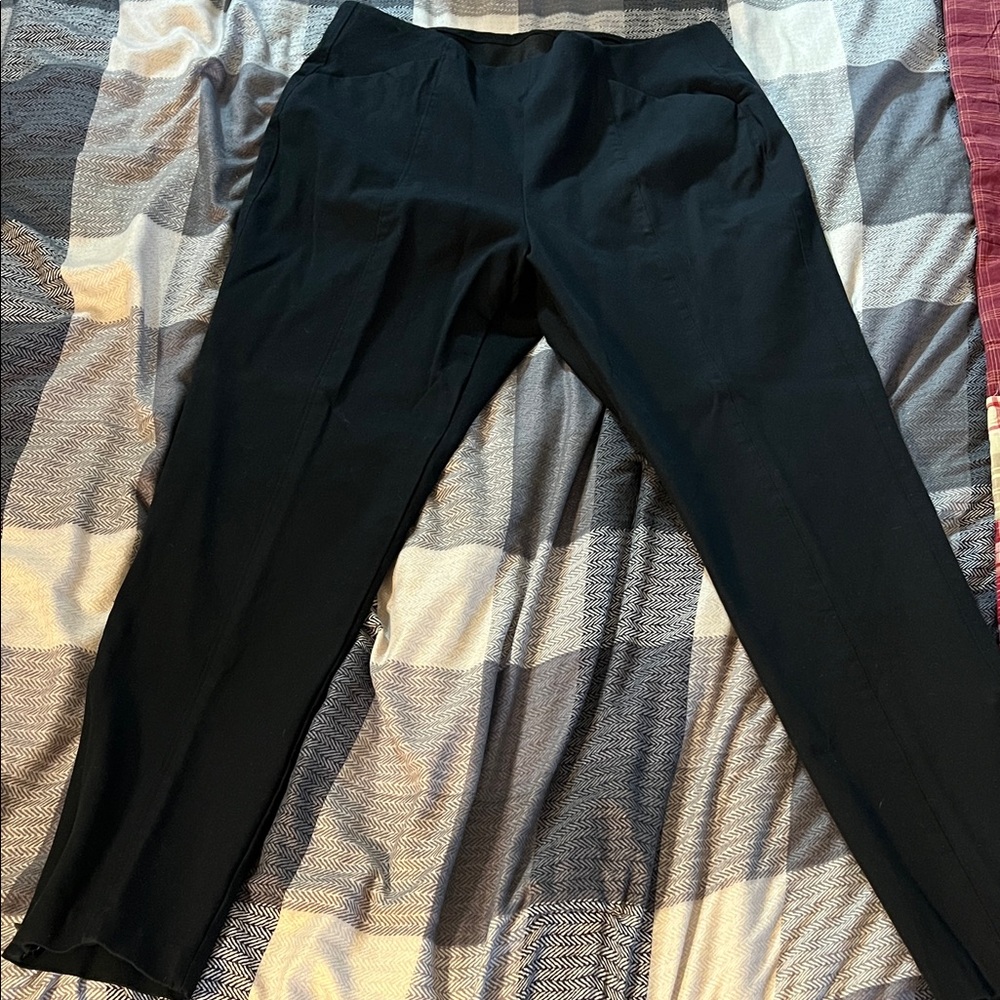 Old Navy High-Rise Black Pixie Skinny Pants